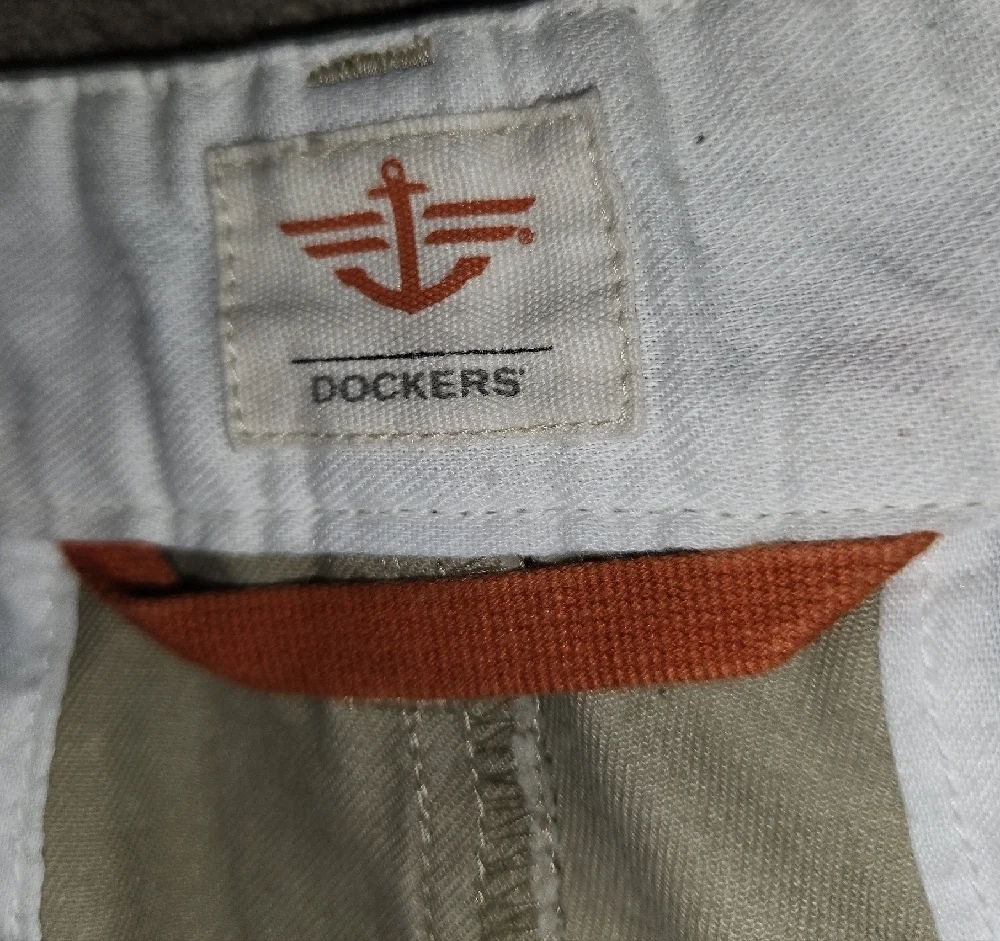 Dockers Men's Khaki Flat Front Shorts